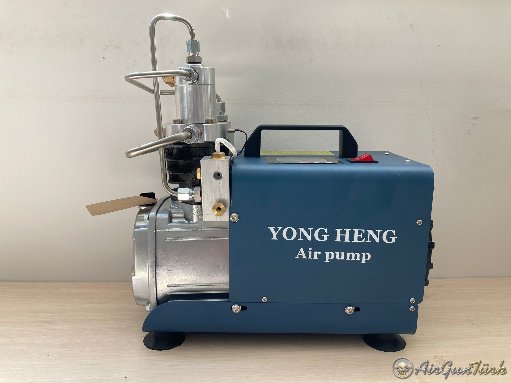 Yongheng Su Soğutmalı 220V